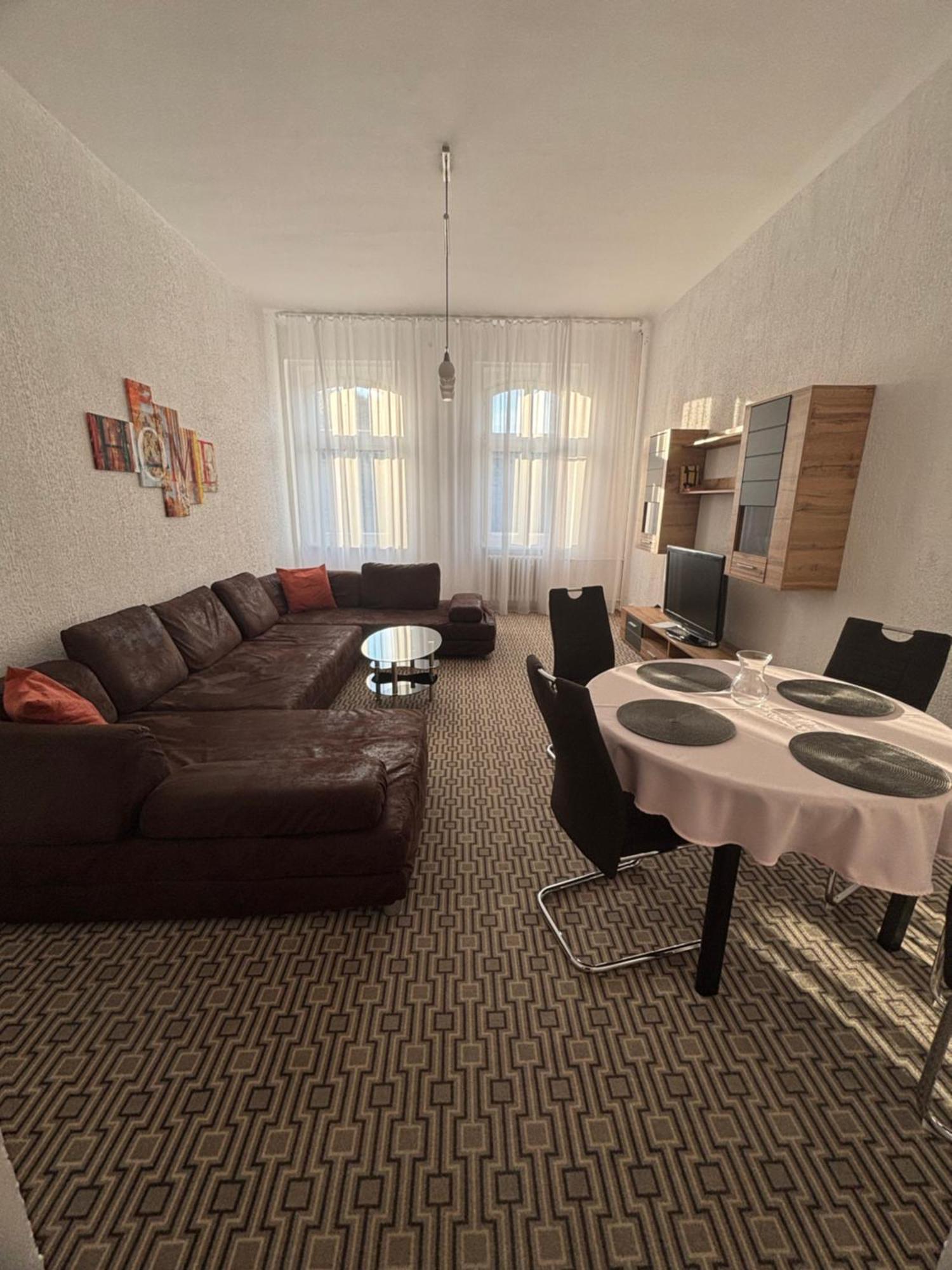 City Centre Apartment Demio カルロヴィ・ヴァリ エクステリア 写真