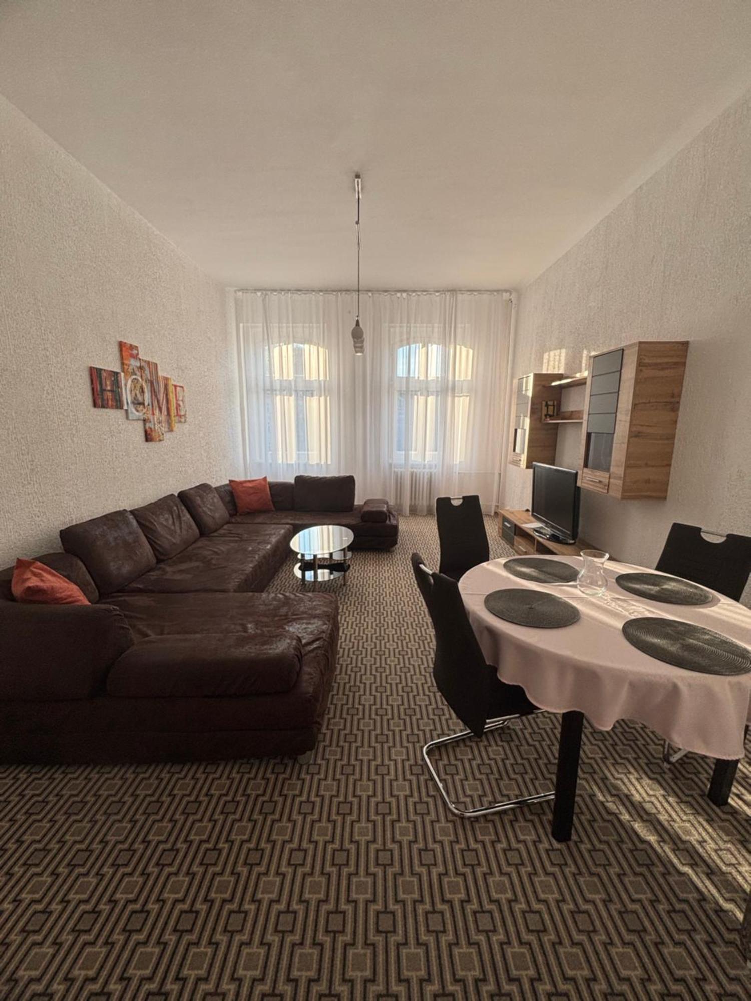City Centre Apartment Demio カルロヴィ・ヴァリ エクステリア 写真
