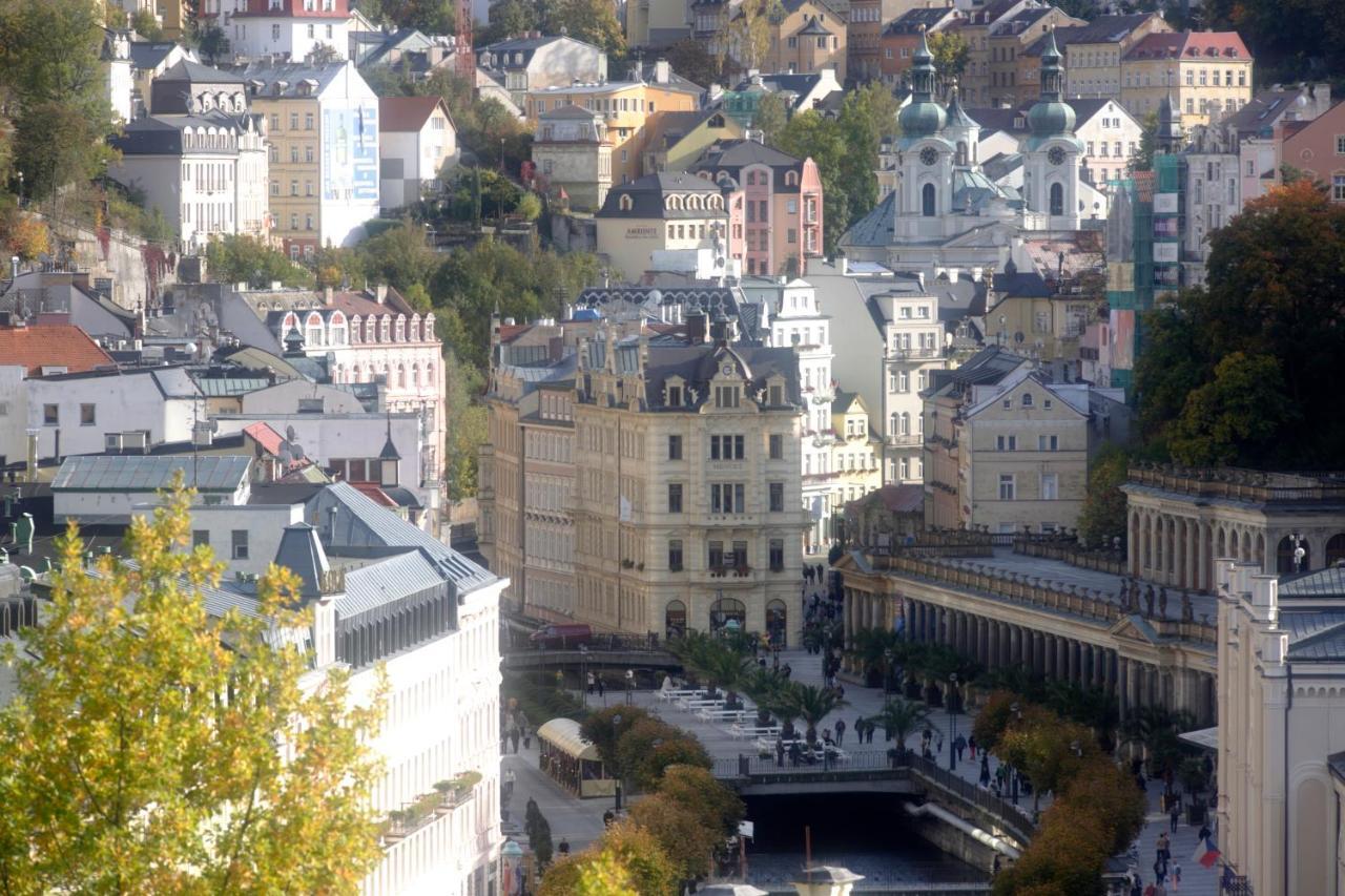 City Centre Apartment Demio カルロヴィ・ヴァリ エクステリア 写真
